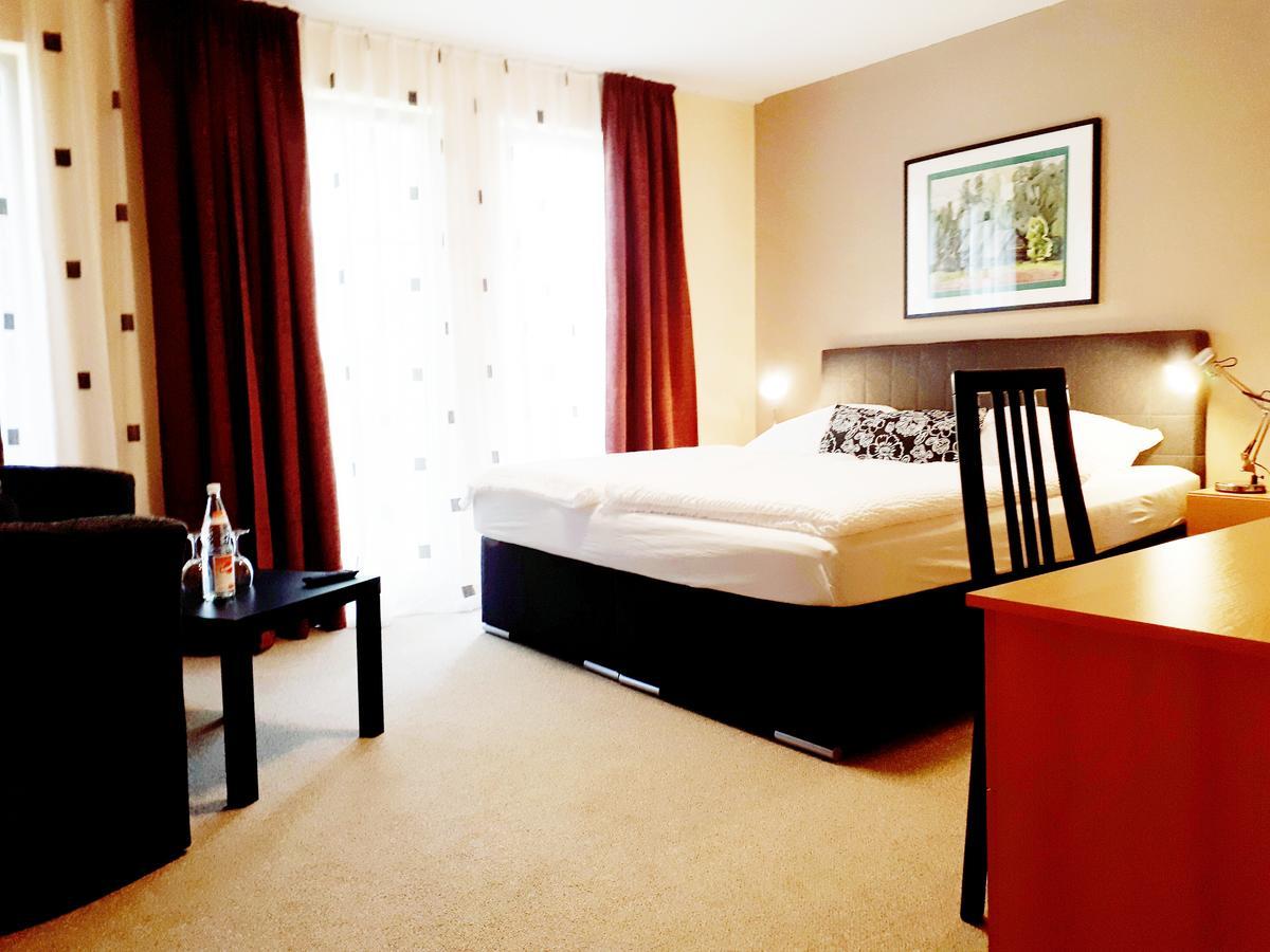 Hotel Restaurant Denis Zemmer Luaran gambar